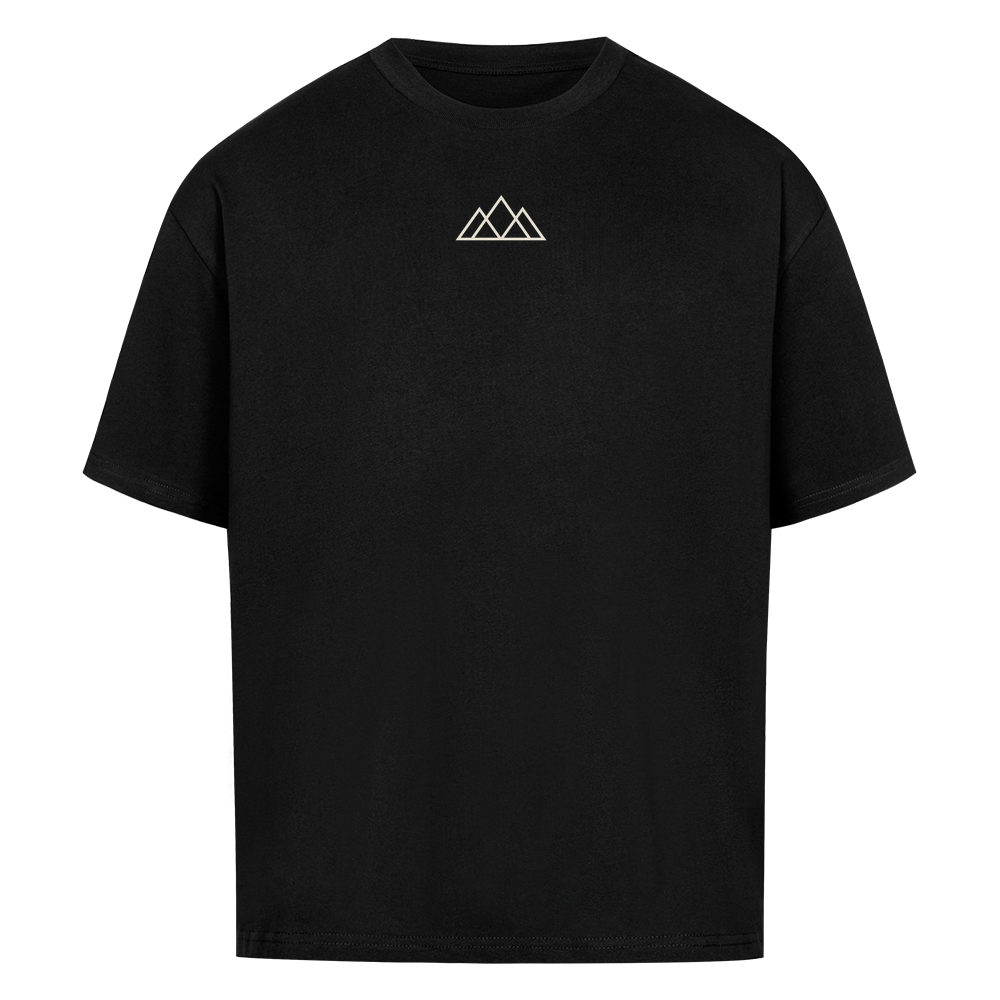 Alpine Echo Oversized Shirt in Schwarz – Modelansicht von vorne
