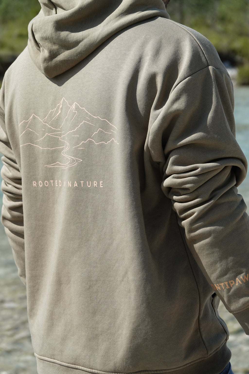 Montipaw – Rooted in Nature Hoodie | Olive