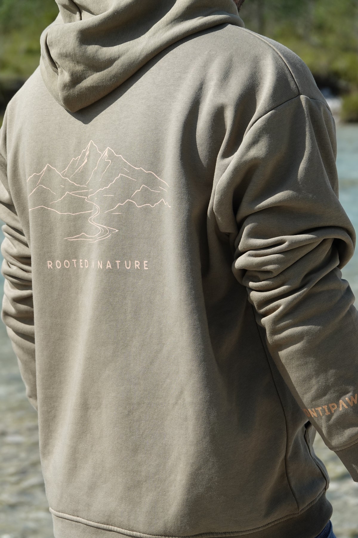 Montipaw – Rooted in Nature Hoodie | Olive
