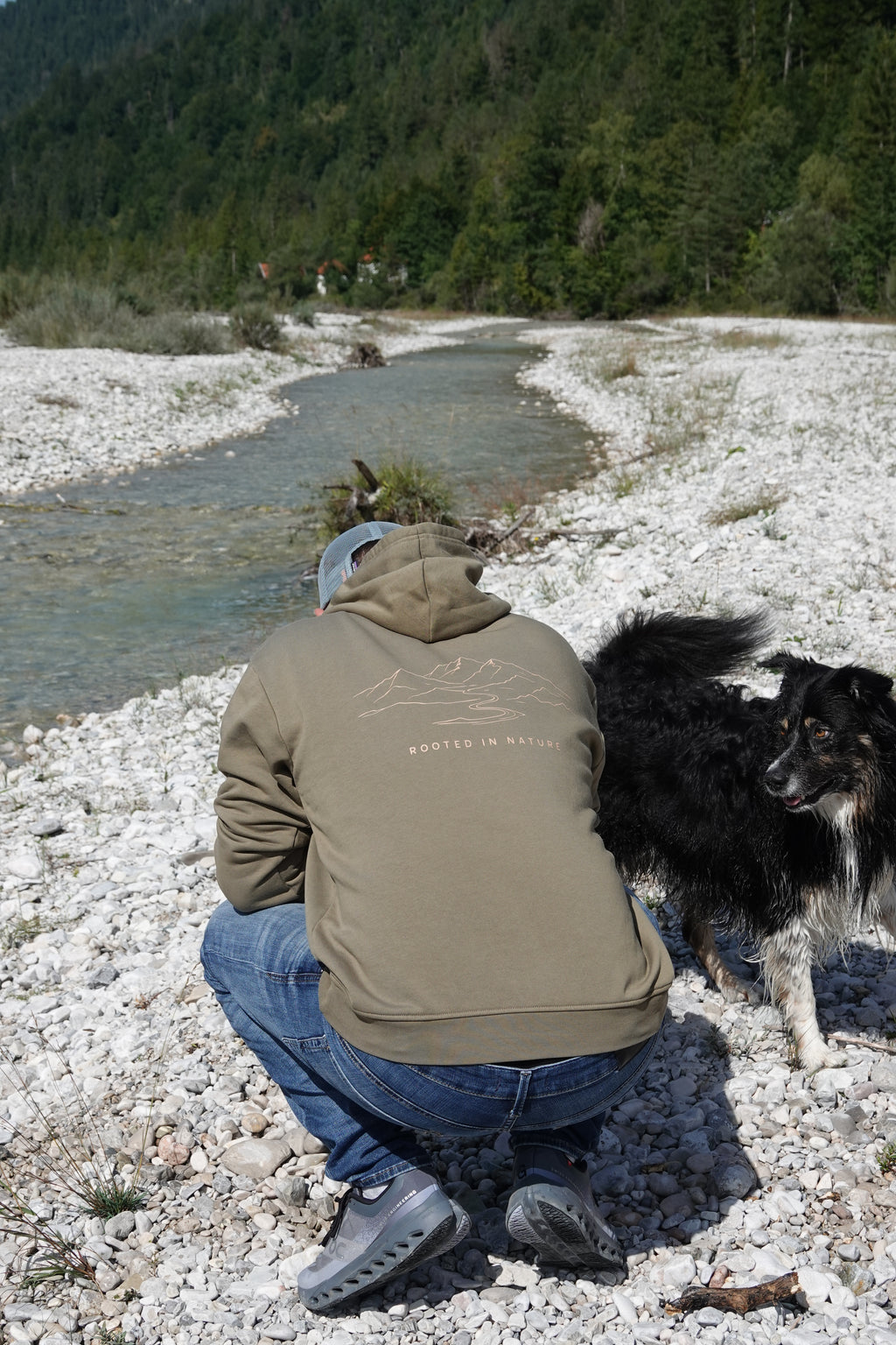 Montipaw – Rooted in Nature Hoodie | Olive