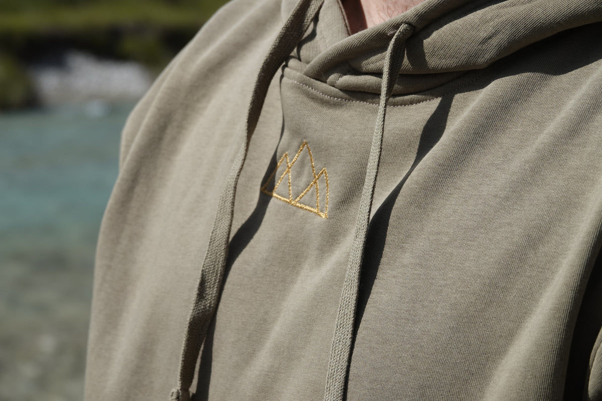 Montipaw – Rooted in Nature Hoodie | Olive